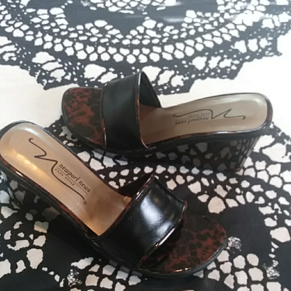 Shoes - Picture 3 of 7